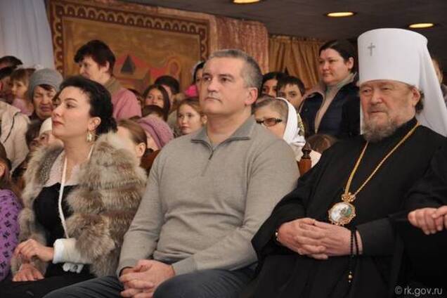 В Крыму будут растить будущих патриотов России: пионеры, военизированные клубы и георгиевские ленточки