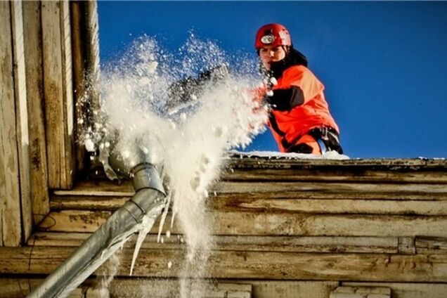 В Киеве ожидается массовое падение сосулек и наледей - спасатели