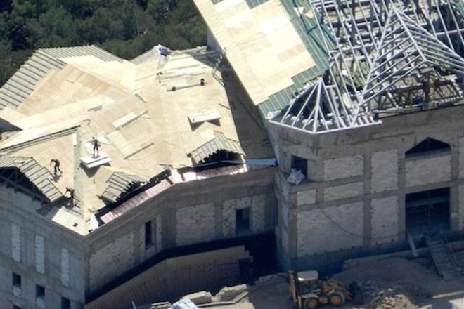 В Крыму решили снести 'дачу' Януковича