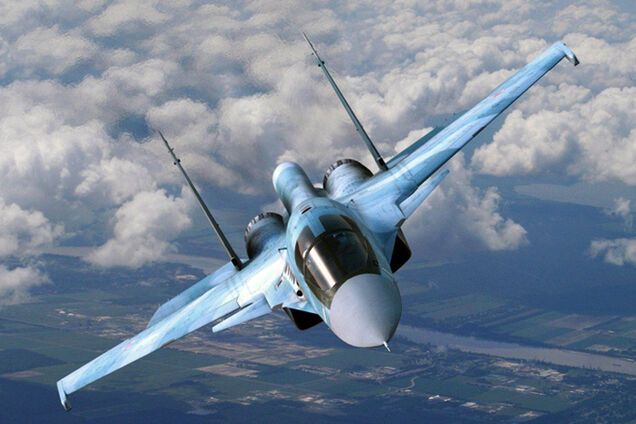 Россия назвала 'крушением под Волгоградом' потерю бомбардировщика в 15-минутах полета от границы с Украиной