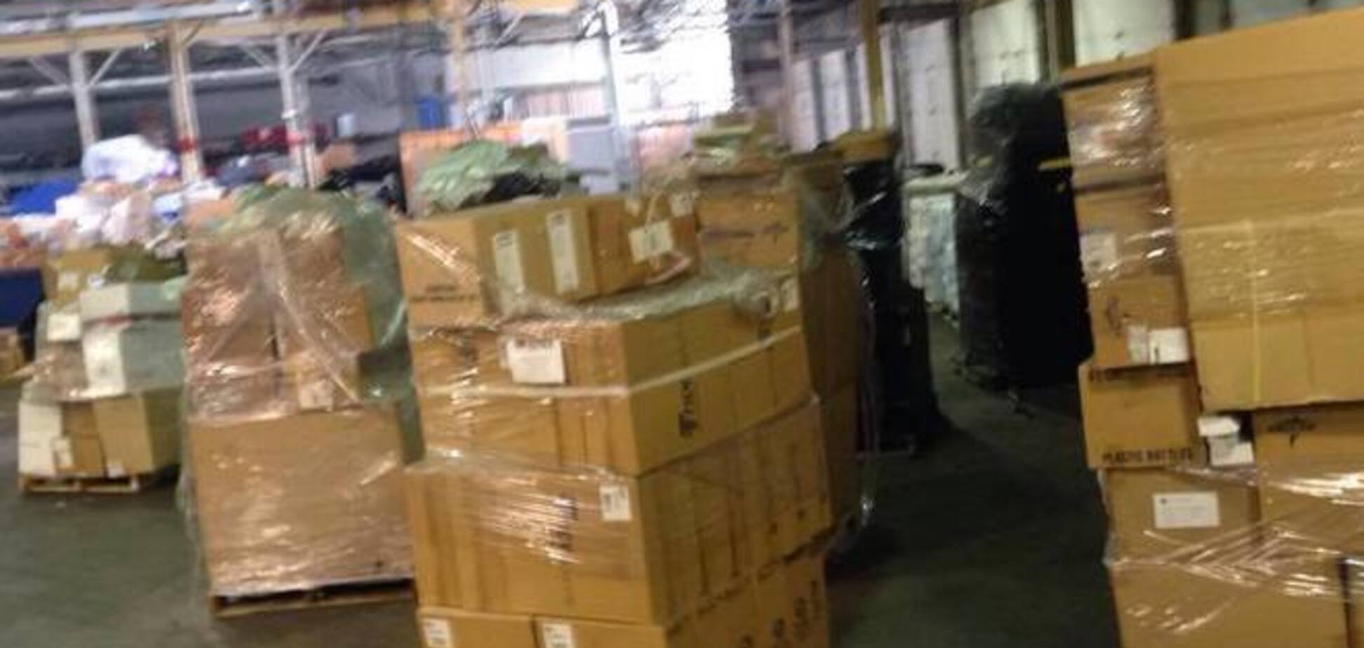 В Чикаго собрали 20 тонн медицинской помощи бойцам АТО. Фотофакт