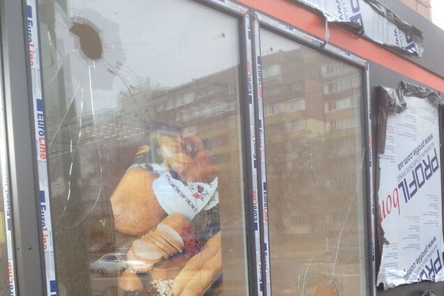 'Киевхлеб' заявил о давлении конкурентов: один киоск украли, второй – разбили