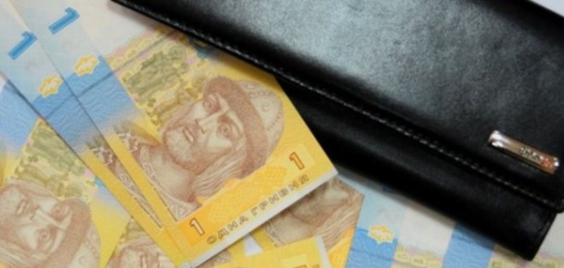 55% українців вважають, що Україні загрожує дефолт - опитування