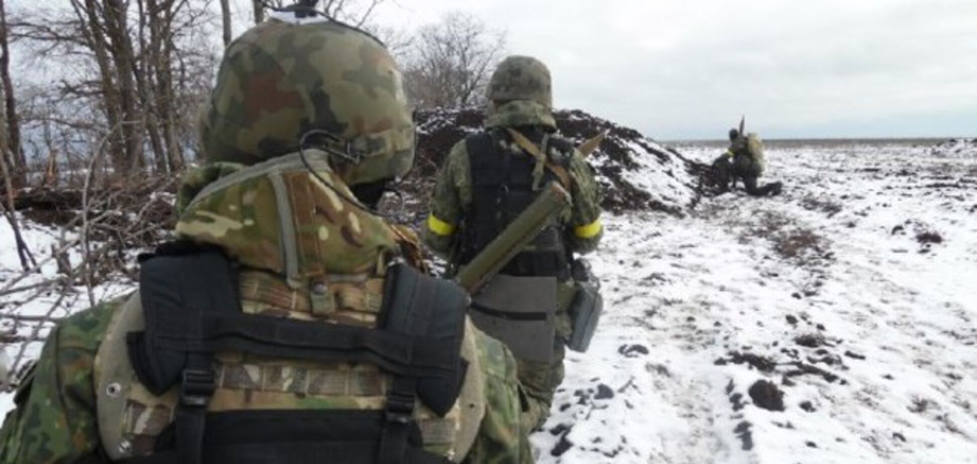 Под Мариуполем полк 'Азов' отбивает контратаки боевиков: у них огромные потери