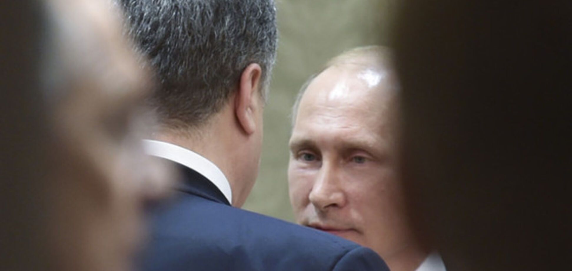 Путин договорился с Порошенко поручить военным экспертам выяснить, что происходит под Дебальцево