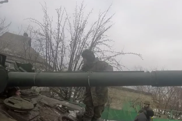 Бійці 'Азова' показали документальні кадри бою під Маріуполем у Саханки: опубліковано відео