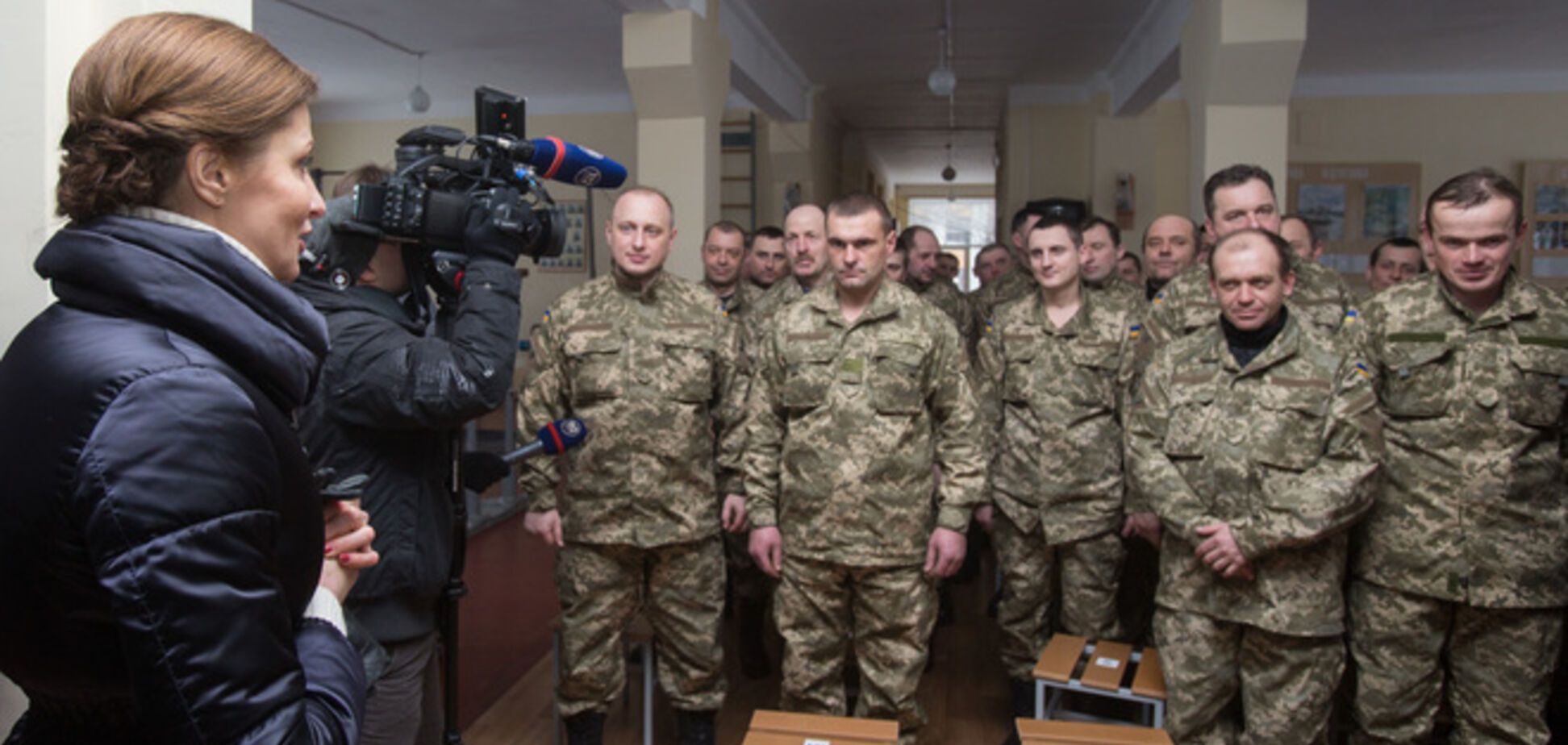 Жена Порошенко проведала мобилизированных в учебном центра 'Десна': опубликованы фото