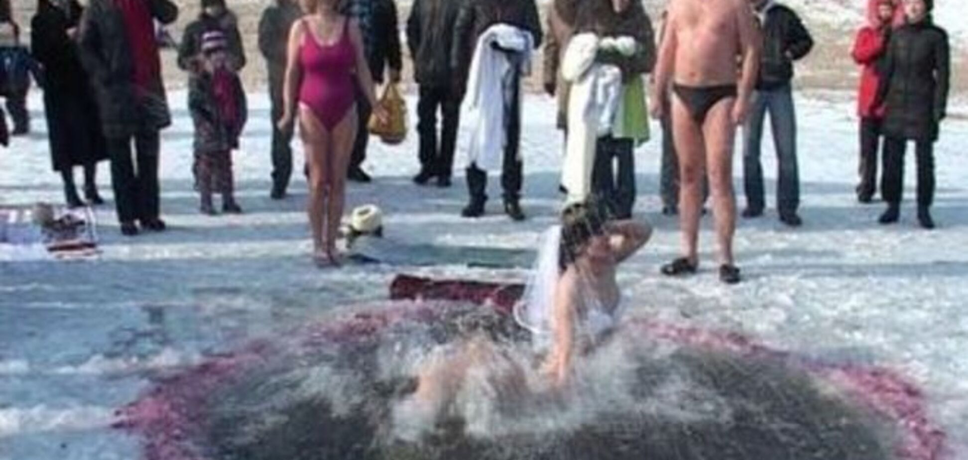 В Днепропетровске на День влюбленных пары повенчаются в проруби