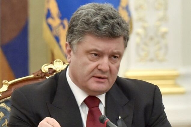 Порошенко напомнил, в каком случае будет введено военное положение по всей Украине