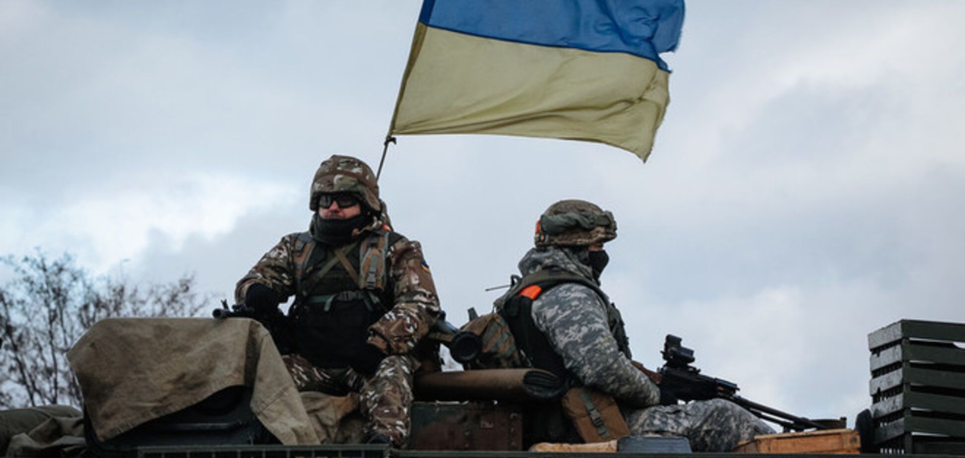 Боевики бросили в наступление на позиции 'Азова' в Широкино танки, БМП и пехоту