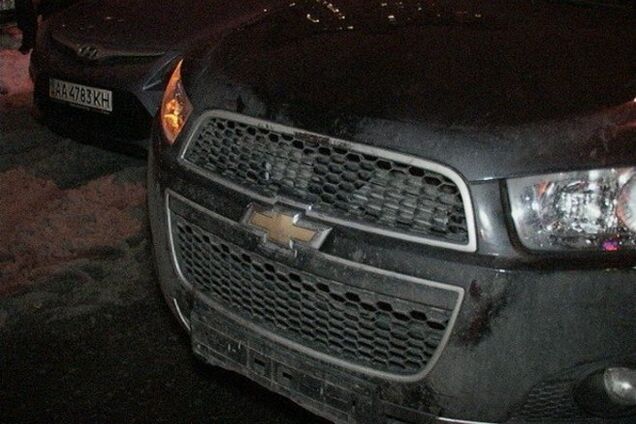 В Киеве внедорожник сбил на зебре двух пешеходов