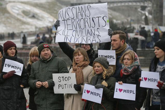 Путинские вояки с утра обстреляли Мариуполь восемь раз