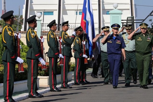 Россия наращивает военное присутствие в Латинской Америке: Шойгу встречается с Кастро