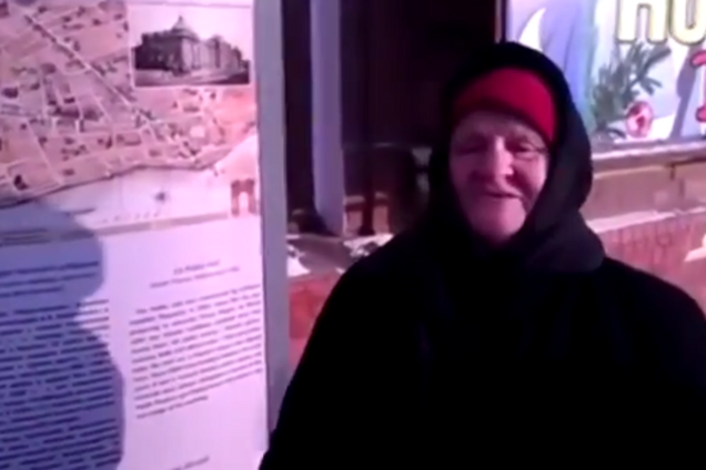 'Ты бес, Володя, уходи!' Бабушка из Иркутска рассказала, что думает народ о Путине: видеофакт