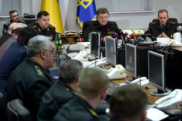 Порошенко отдал приказ о полном прекращении огня