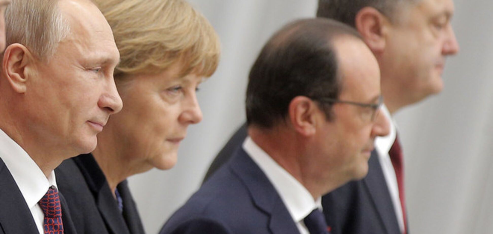 Порошенко, Меркель, Олланд и Путин обсудили прекращение огня на Донбассе