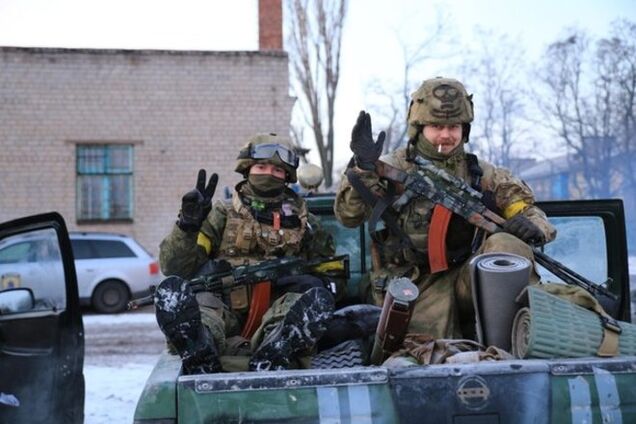 Террористы утром попытались ввести бронетехнику в Широкино – 'Азов'