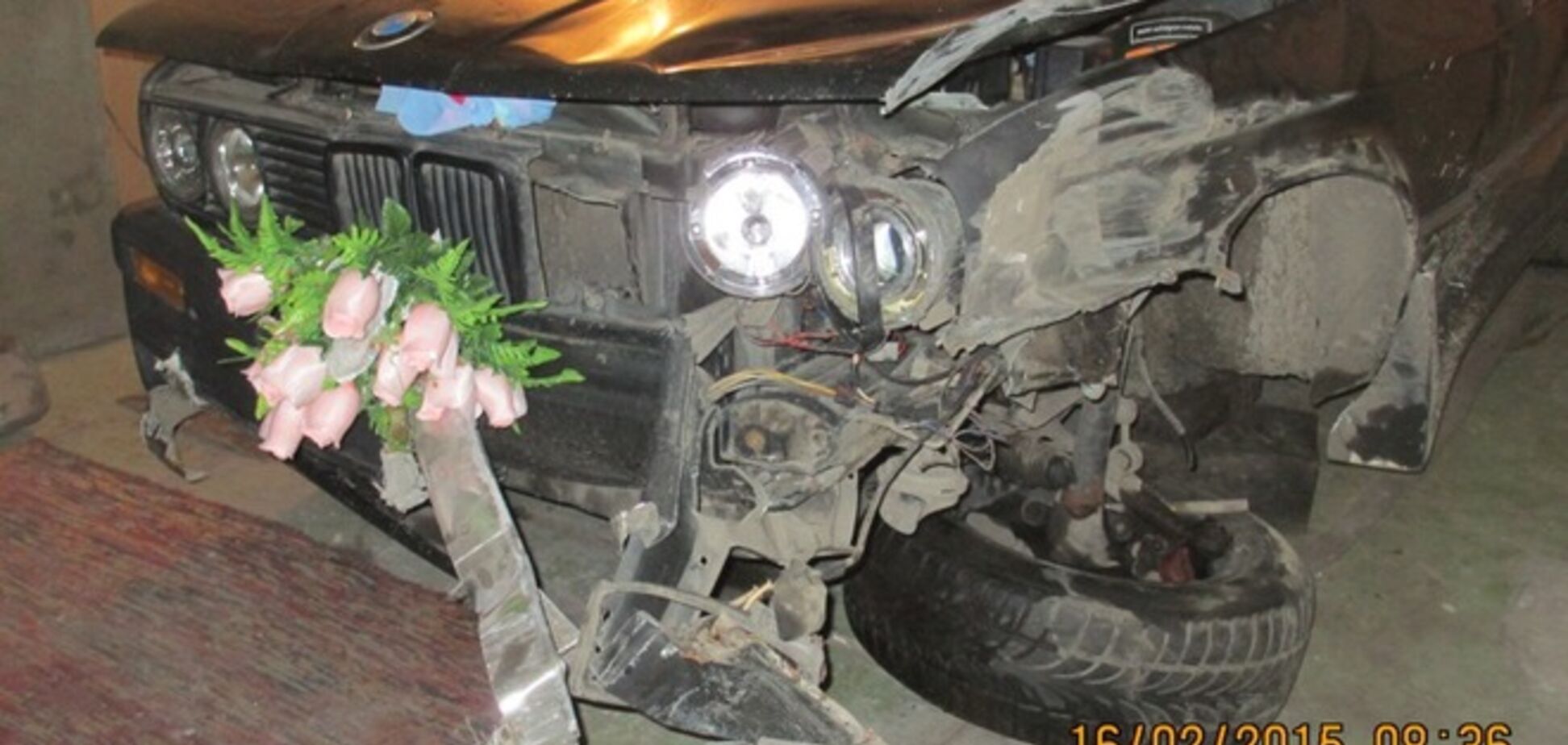 Донецьке садо-мазо: бойовики протаранили BMW, побили і покусали вухо водія, але він все одно за 'ДНР'