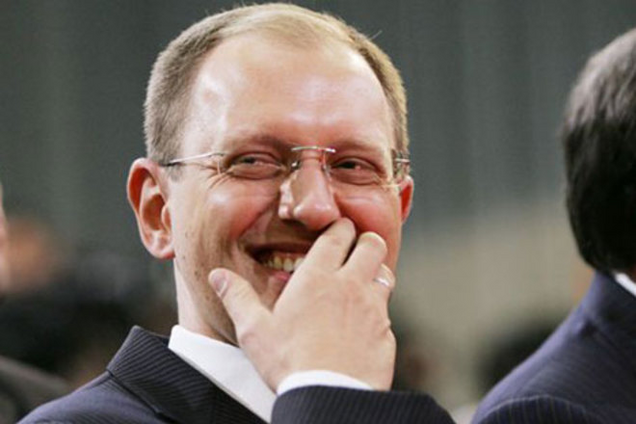 Яценюк - юморист. Сразу видно, что реально субсидий не будет ... 