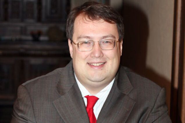 Антон Геращенко планирует не есть в этом году и сбросить 45 кг