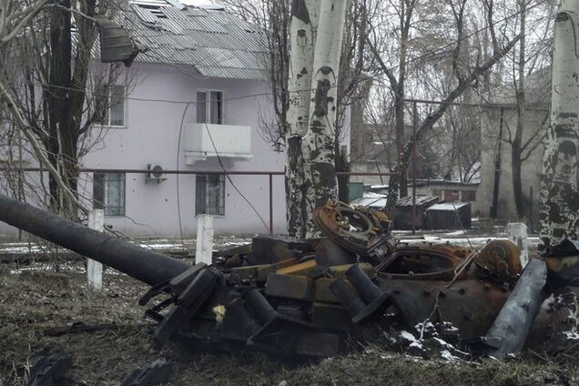 Очевидцы сообщают об окружении Дебальцево: военные пытаются выйти малыми группами, бросая технику