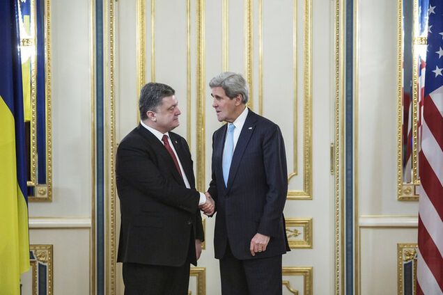 Порошенко и Керри призвали к выполнению всех пунктов Минских договоренностей