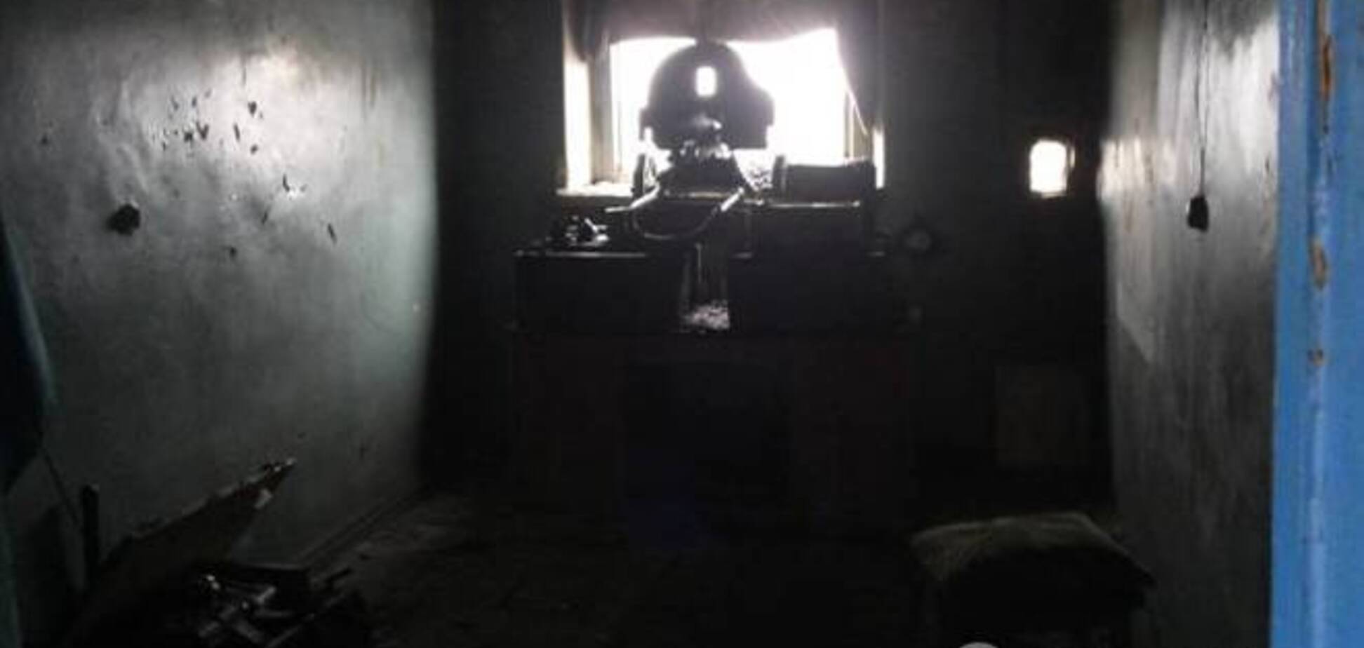 Бойцы 'Правого сектора' обороняют Пески с пулеметом Максим, которому сто лет. Фото