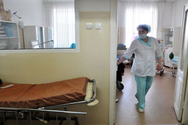 Медицина на грани. В больницах Киева нет медикаментов, а врачей сокращают