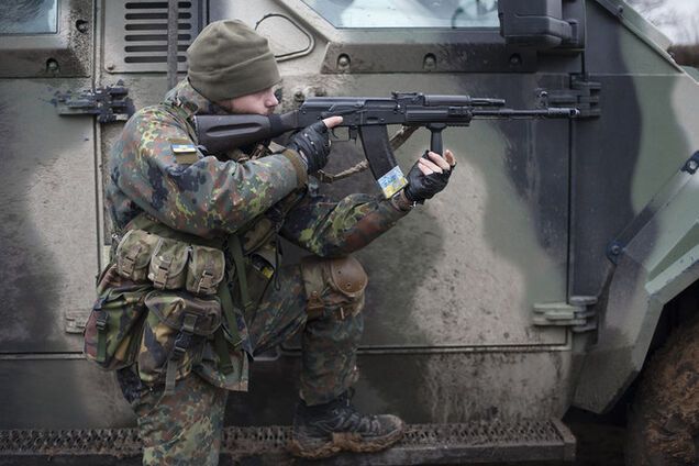 Українські військові під мінометним обстрілом утримують позиції в Широкино