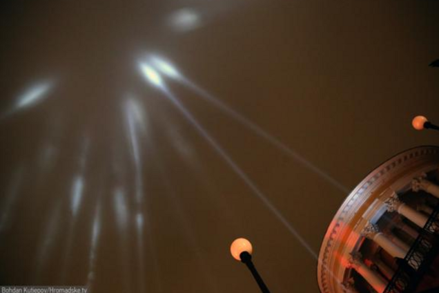 Памяти Небесной Сотни. На Майдане засияли 'лучи достоинства': опубликованы фото