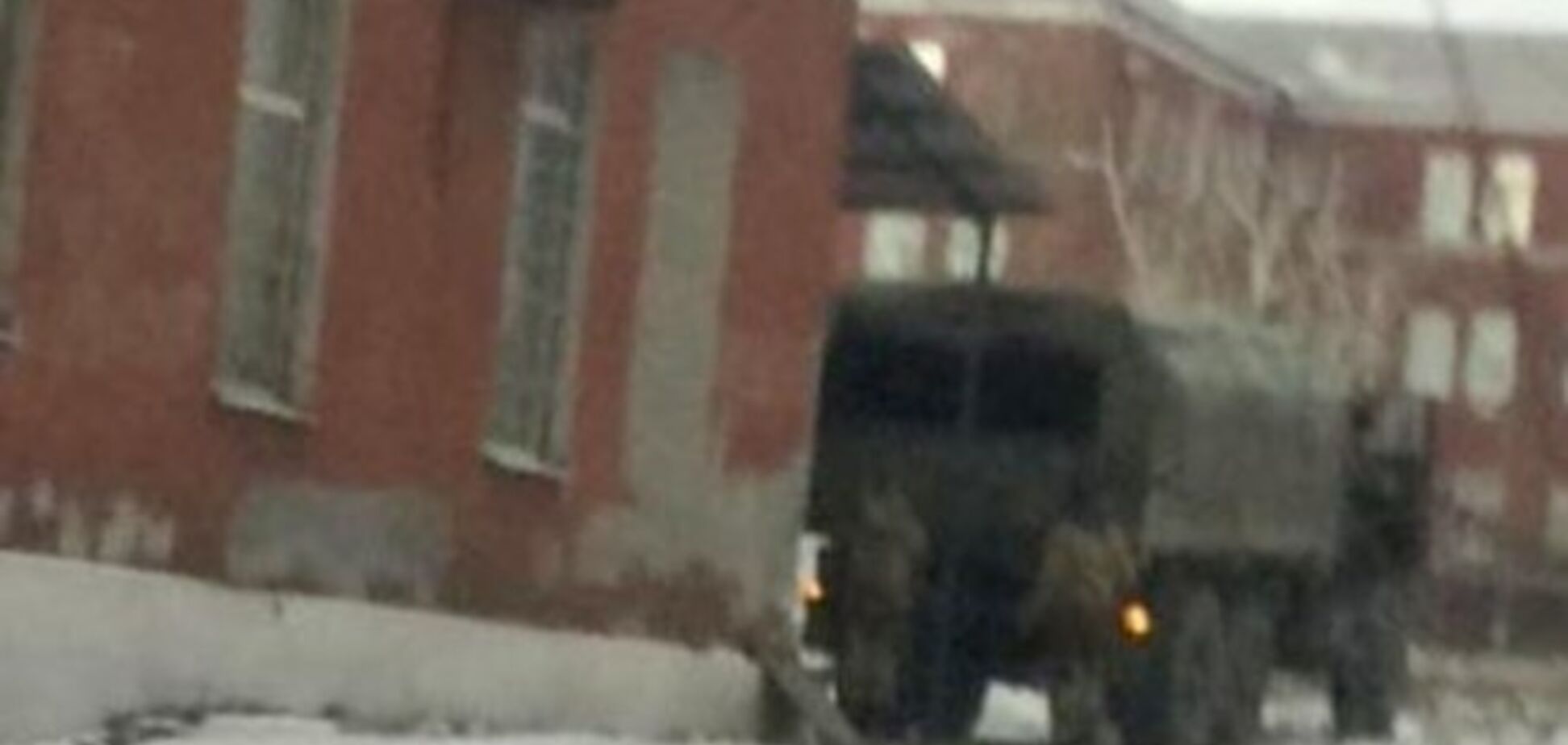 У морг Алчевська доставили 50 загиблих під Дебальцеве бойовиків 'ЛНР': фотофакт