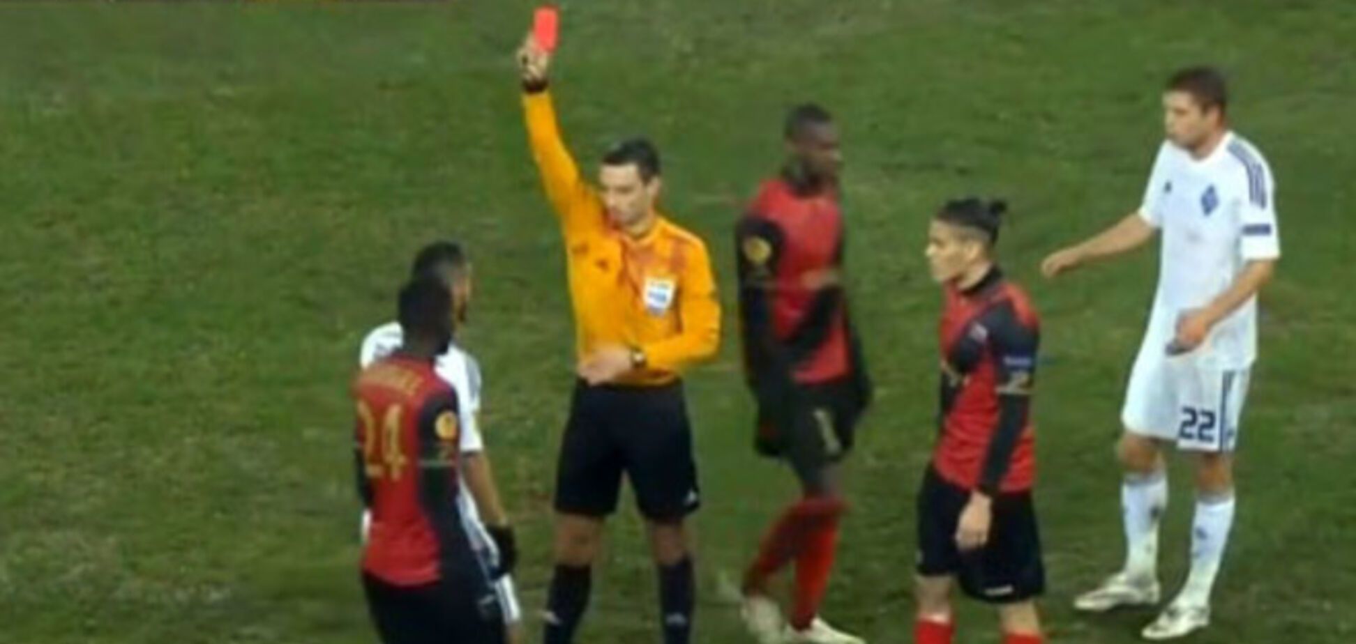 Словенский судья 'убил' киевское 'Динамо' в Лиге Европы