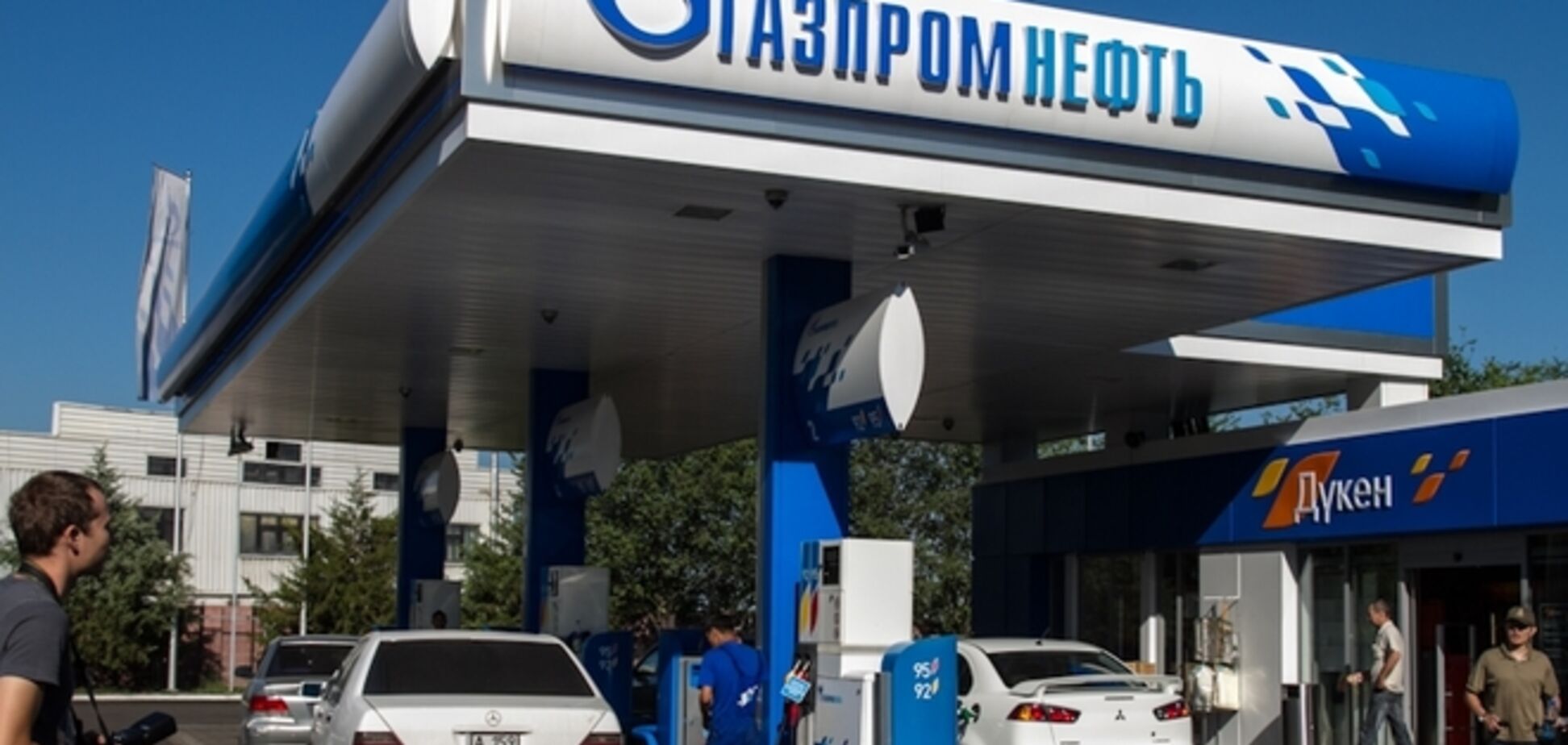 В 'Газпроме' готовятся к ценам на нефть в 30 долларов за баррель