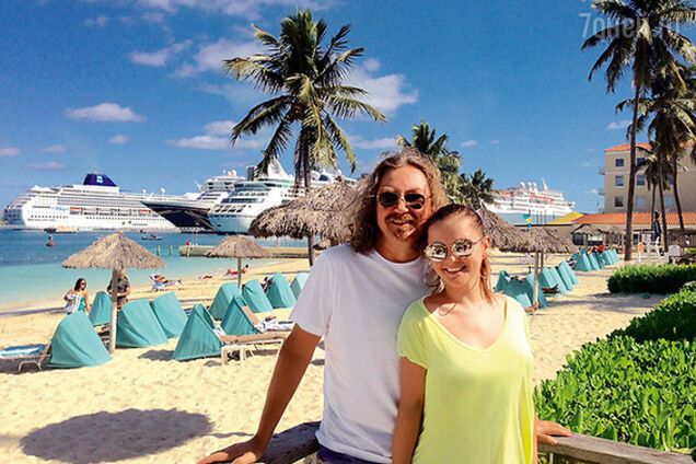 Игорь Николаев отвез трех любимых женщин на Багамы