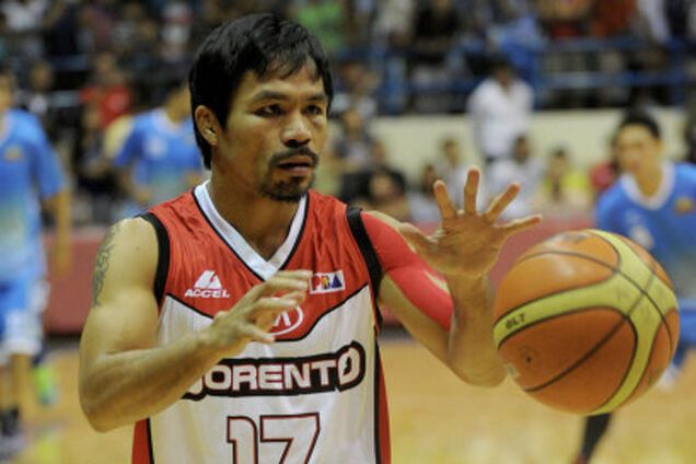 Легендарный боксер Пакьяо заработал первое очко в баскетболе