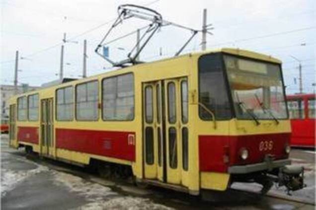 В Киеве переименовали ряд автобусных и трамвайных остановок: новые названия 