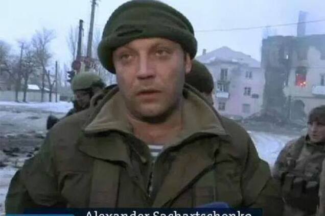 Захарченко объявил в Донецке всеобщую мобилизацию для 100 тысяч человек