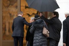 Политолог рассказал, что надо сделать, чтобы переговоры в Минске увенчались успехом