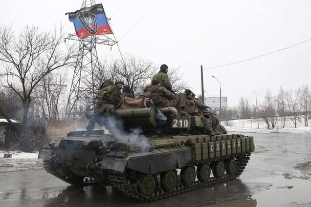 На Донбасс зашли более 20 российских танков