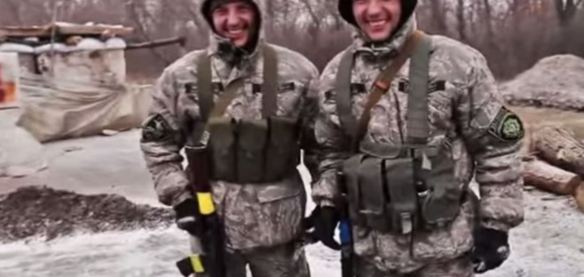 'Клонированные бойцы НАТО' рассказали о службе на Луганщине и о женах-близняшках: фотофакт