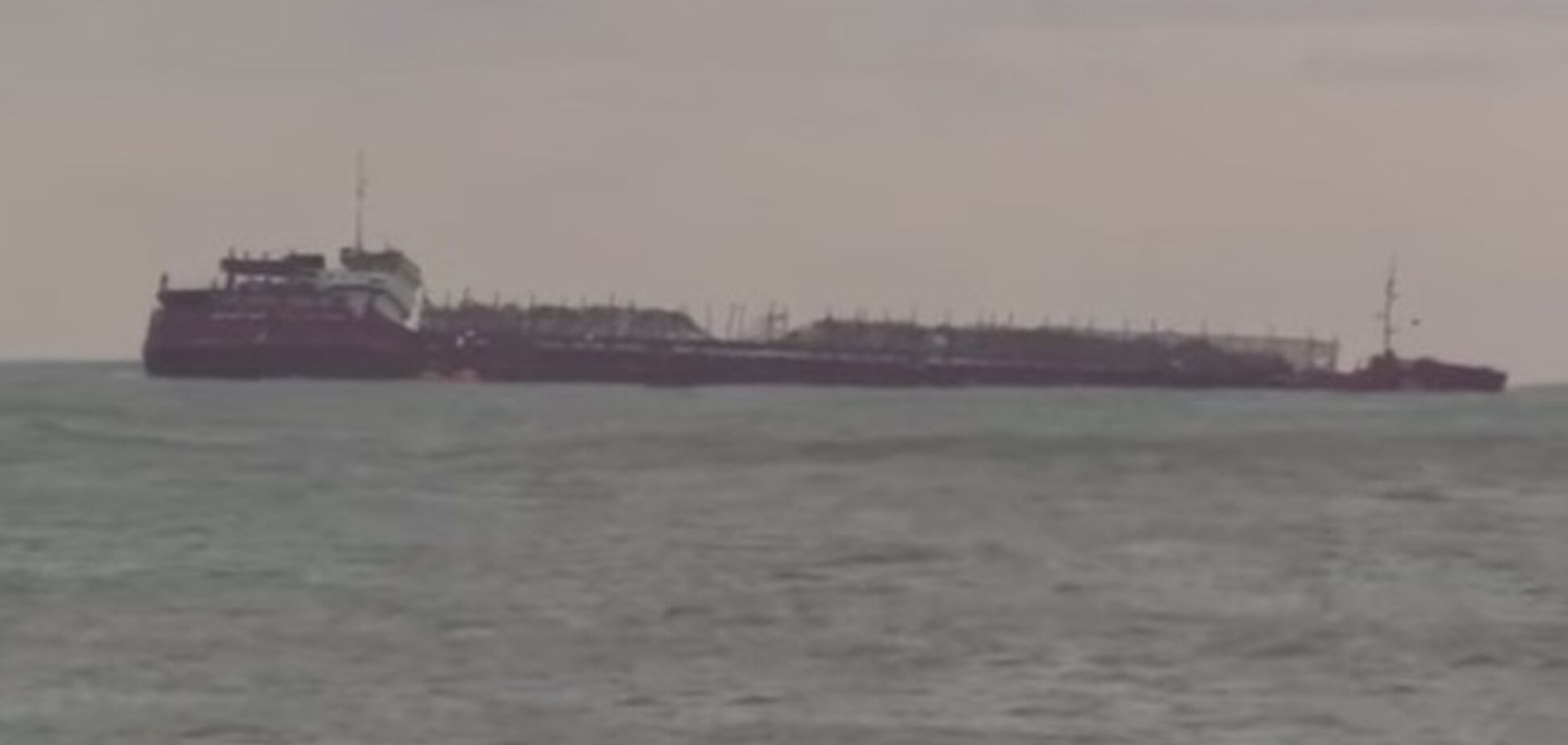 Російський суховантаж з 'чорного списку' суден затонув у Чорному морі: опубліковано відео