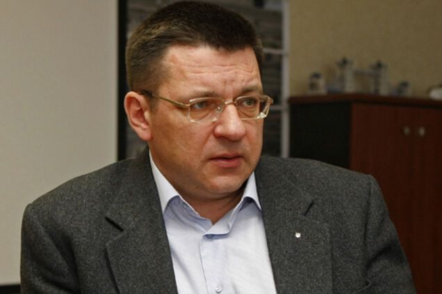 Взрыв возле дома Одарича: черкасский криминалитет 'убеждает' мэра не мешать нарушать закон