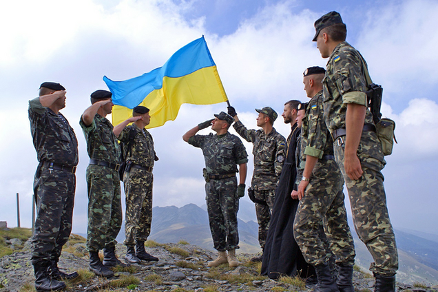 Військові та прикордонники увійшли до трійки найперспективніших професій в Україні