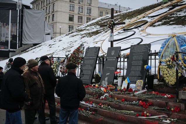 В Киеве проходит молчаливое шествие с требованием наказать убийц Небесной Сотни