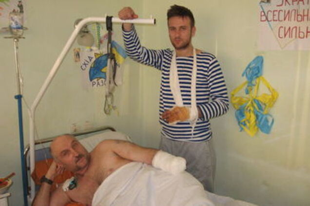 История одного героя: он выстоял на Майдане, но потерял руку в зоне АТО
