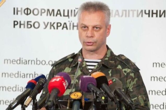 В штабе АТО рассказали, когда начнется отвод тяжелого вооружения на Донбассе