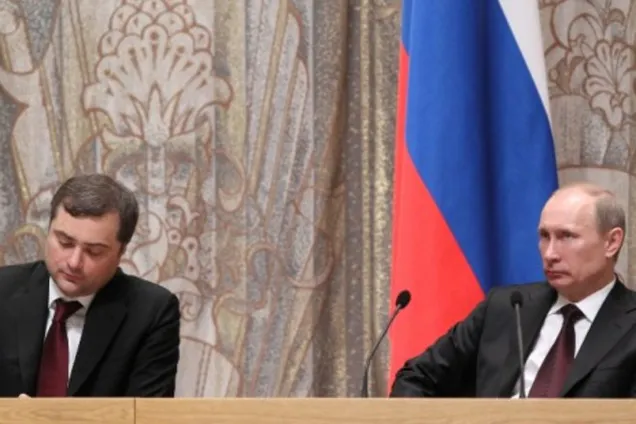 Путин убрал Суркова? В России сделали странное заявление по Донбассу