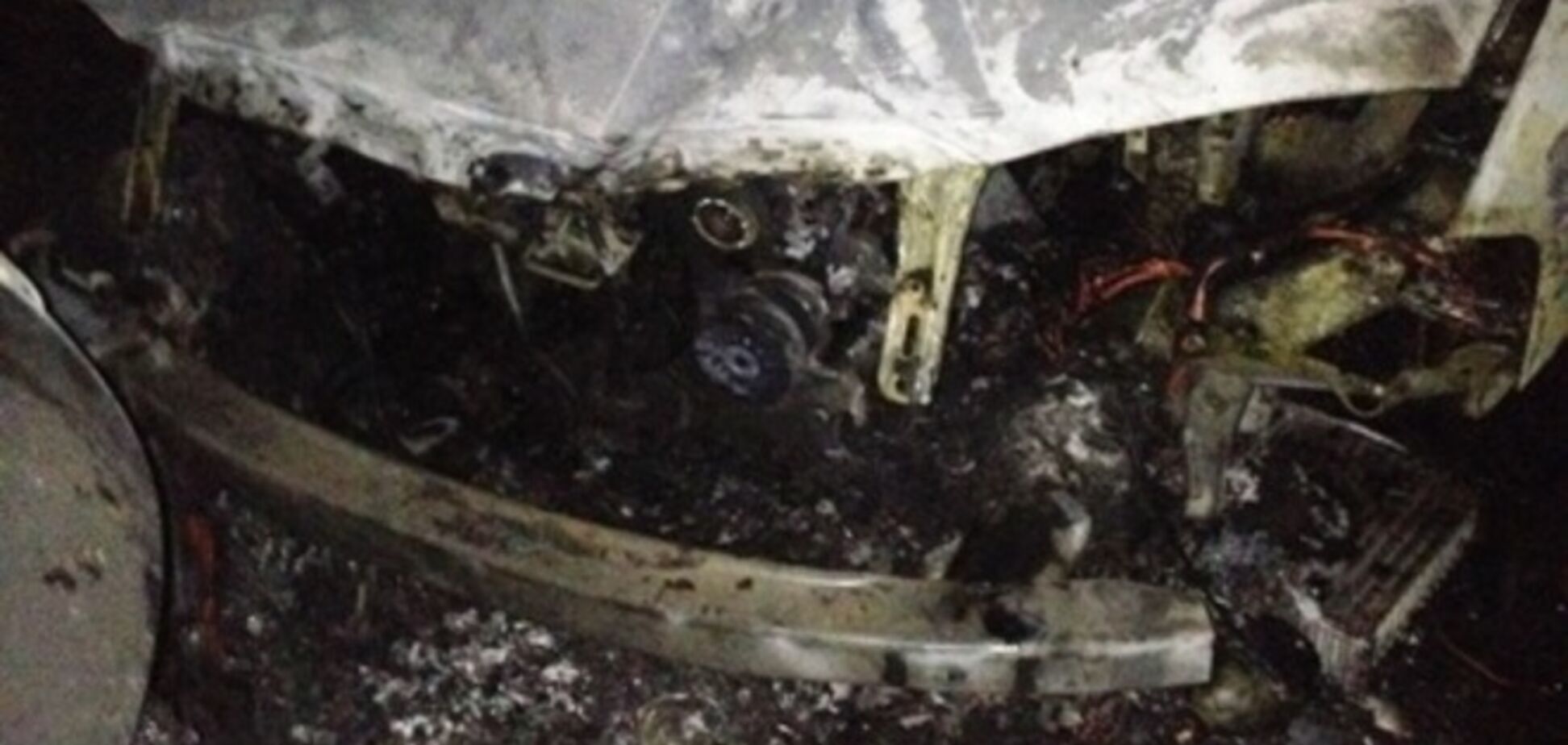 В Киеве ночью горели четыре автомобиля