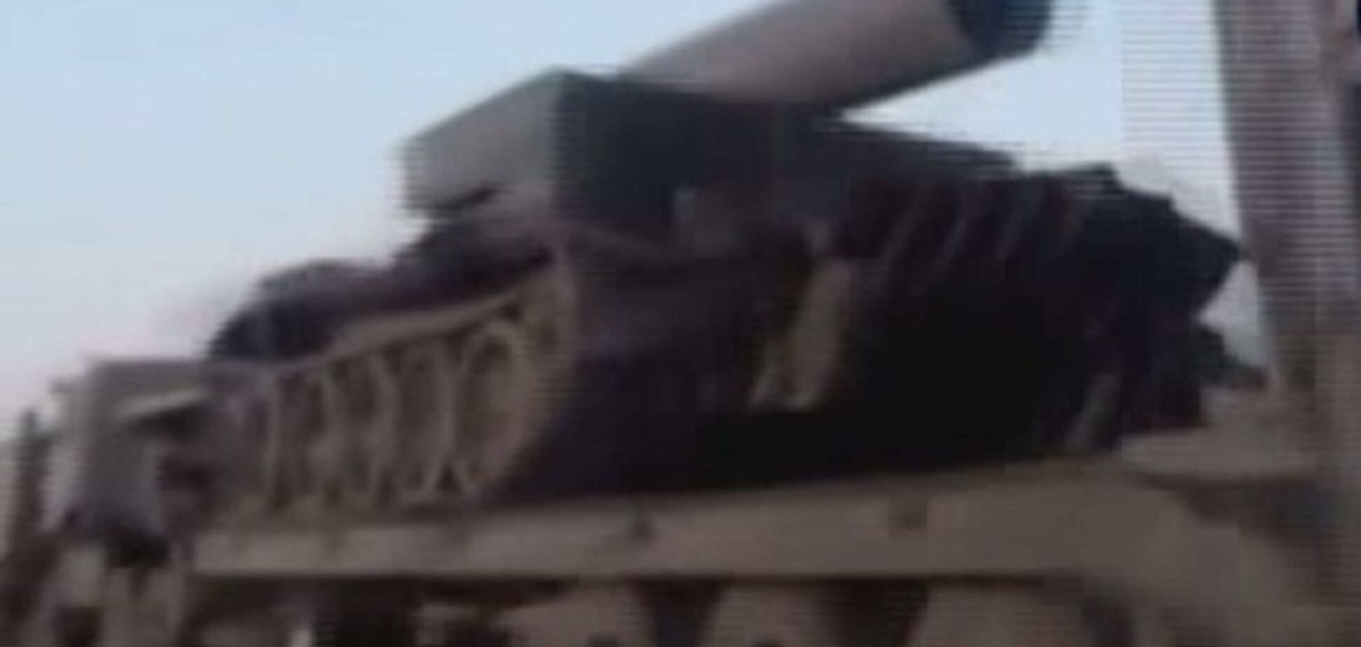 Россиянин снял видео, как колонна военной техники РФ едет к границе с Харьковской областью