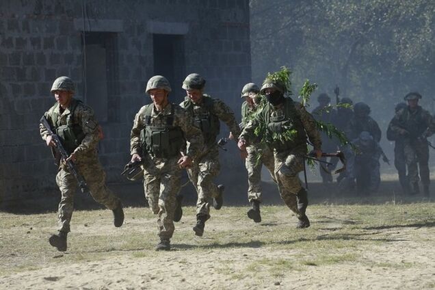 Російський публіцист довів, що Україна виграє війну на Донбасі